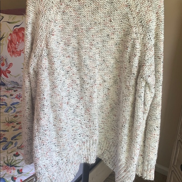 Sweater - Picture 2 of 4